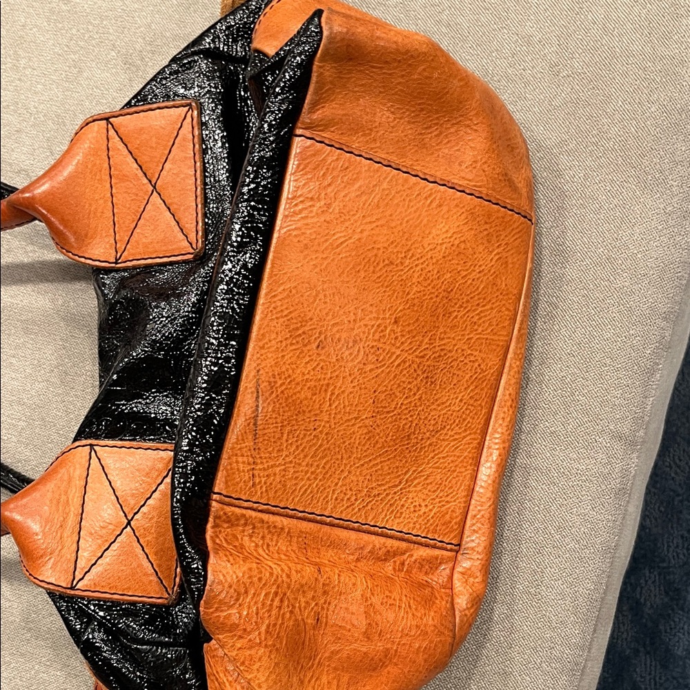 Nannini Dual-Tone Orange/camel and Black patent Shoulder Bag - Picture 7 of 10